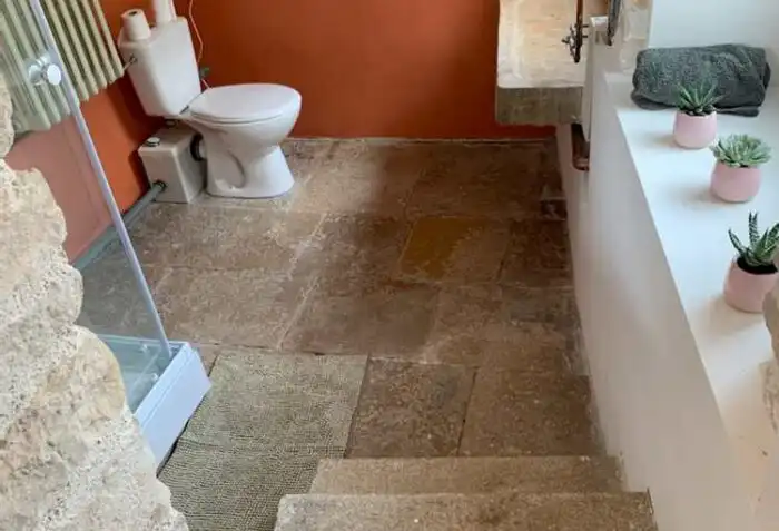Acces salle d'eau
